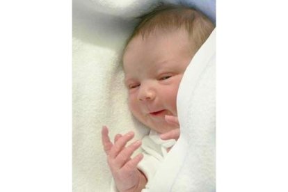 Fecha de nacimiento: 6 de febrero<br> Nombre del padre: Armando García González<br> Nombre de la madre: Raquel García Díez<br>