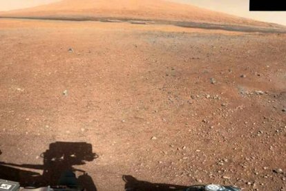 Parte más alta del monte Sharp desde donde se aprecia el color rojizo del planeta. Foto: AFP