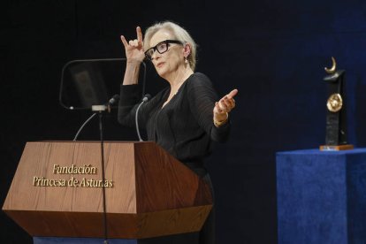 La actriz estadounidense Meryl Streep, Premio Princesa de Asturias de las Artes interviene durante la gala. BALLESTEROS