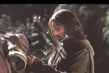 «El retorno del rey», que cerraba la trilogía dirigida por Peter Jackson, logró un triunfo histórico en los Oscar. Ganó en las once categorías en las que competía.