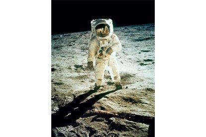 Una de las instantáneas más famosas de la historia. Aldrin fotografiado por Armstrong en el primer viaje a la Luna, en julio de 1969.