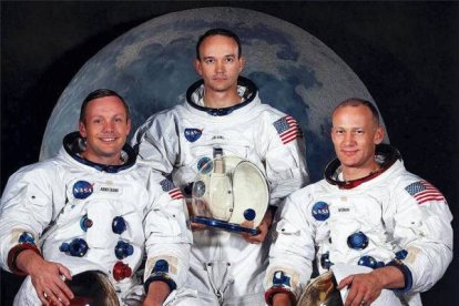 Armstrong, junto a sus dos compañeros del Apolo 11, Aldrin y Collins.