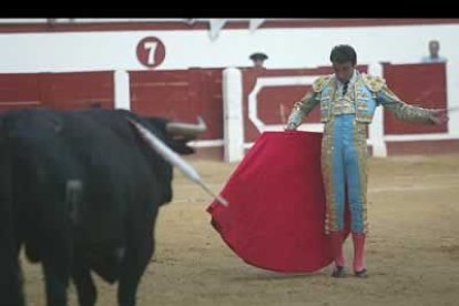 Enrique Ponce no decepcionó a su público.