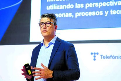 José Antonio Cascallana. DL