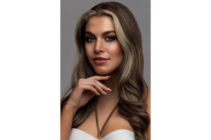 La berciana Claudia Franesqui, en la foto que exhibe su candidatura a Miss RNB España 2022. MB
