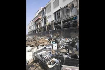 La gente está siendo trasladada desde Nueva Orleans hasta Baton Rouge, la capital del estado de Louisiana, ubicada a unos cien kilómetros al norte.