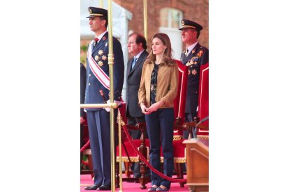 Presidencia de la entrega de Reales Despachos a la Academia Básica del Aire en 2011. NORBERTO