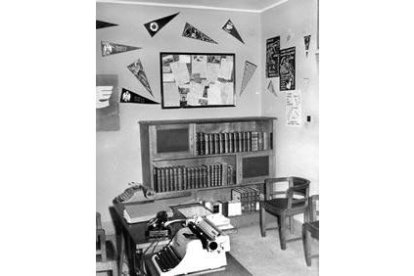 Despacho en el que Francisco Umbral escribía sus comentarios y programas.