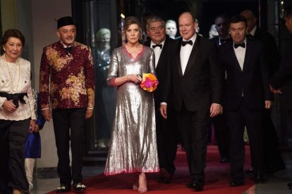 Carolina de Mónaco, con un vestido de lentejuelas. DANIEL COLE