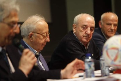 Jesús Esteban, Cruz Vega, Marianín y Serafín Vázquez. L. DE LA MATA