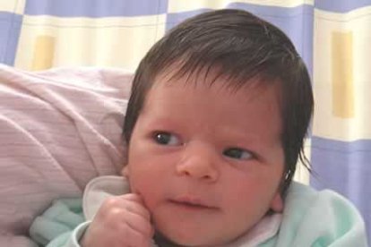 Fecha de nacimiento: 27 de marzo <br> Nombre del padre: Miguel revilla Bajo<br>  Nombre de la madre: Ana Martínez Fernández<br>