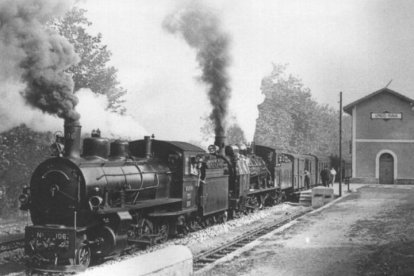 en de Matallana se comió al tren de la Robla, y a aquel corazón hullero que bombeó el desarrollo de la provincia a rebufo de la revolución industrial que quedaba tan lejos, y tan imposible. dl