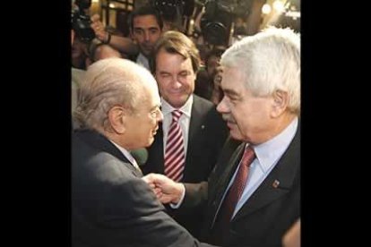 Se trata del primer Estatut de Cataluña que surge a partir de una reforma, ya que tanto el de 1932 como el de 1979 tuvieron un carácter fundacional.