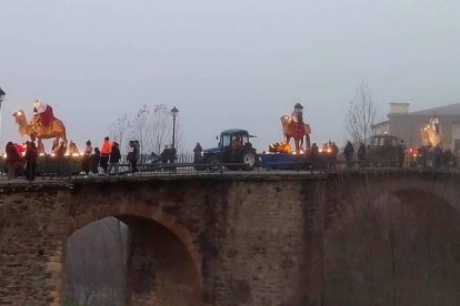 Cabalgata de Villafranca del Bierzo. DL