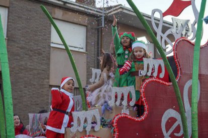 Cabalgata de los Reyes Magos en La Bañeza. MIGUEL F. B.