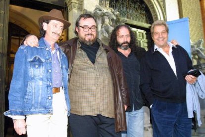Eduardo Gómez, Alex de la Iglesia, Manuel Tallafé y Sancho Gracia, durante la presentación de la película 