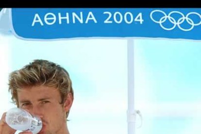 ¡Mucha agua! Como nuestro tenista más internacional, Juan Carlos Ferrero.