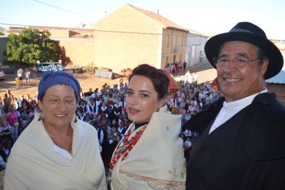 Boda tradicional paramesa en Pobladura de Pelayo García. ARMANDO MEDINA