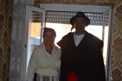 Boda tradicional paramesa en Pobladura de Pelayo García. ARMANDO MEDINA