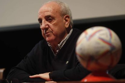 Mariano Arias Chamorro, Marianín. L. DE LA MATA