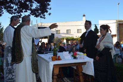 Boda tradicional paramesa en Pobladura de Pelayo García. ARMANDO MEDINA