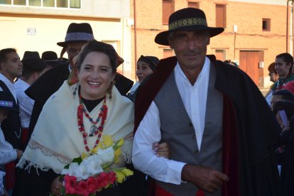 Boda tradicional paramesa en Pobladura de Pelayo García. ARMANDO MEDINA