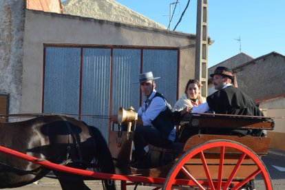 Boda tradicional paramesa en Pobladura de Pelayo García. ARMANDO MEDINA