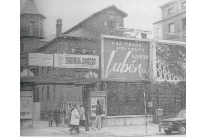 Una imagen del céntrico Pasaje Cine Mary en los años setenta.
