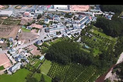 Aunque integrado en el municipio de Torre del Bierzo, minero donde los haya, Las Ventas de Albares tiene querencia de vega y es lugar de parada y fonda