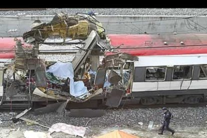 Las dudas sobre la autoría se suman a las del tipo de explosivo, aunque algunas fuentes señalan que se trata de goma 2 ECO, el mismo que se usó en el 11-M.
