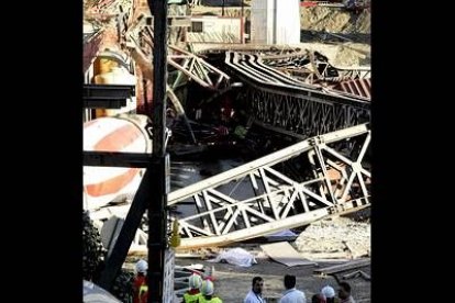 También acudieron efectivos de la Guardia Civil de las comandancias de Granada y Málaga, dos helicópteros sanitarios y especialistas del centro sanitarios de Almuñécar y Granada.