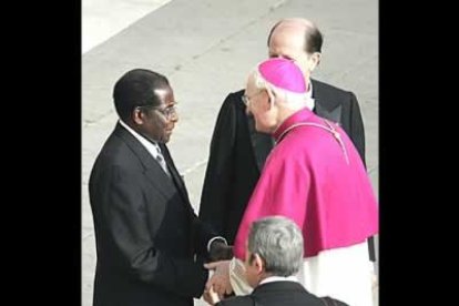 Llegada del Presidente Roberte Mugabe de Zimbabwe.