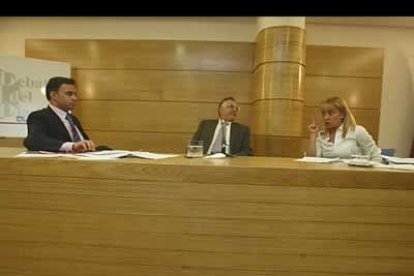 Cada uno defendió los argumentos propios de sus partidos políticos.  Otero abogó por la autonomía para León mientras que Carrasco anunció la puesta en marcha de una nueva fase de reindustralización.