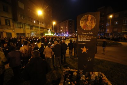 Procesión del Santo Cristo del Camino en la noche del Martes Santo en Flores del Sil (Ponferrada)