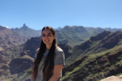 Maitane Urrutia Aparicio, la investigadora del Instituto de Astrofísica de Canarias (IAC) que lidera el estudio sobre la orientación de los tempos del Camino de Santiago