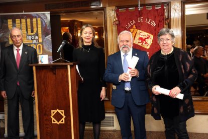El tradicional Cocido Maragato de la Casa de León en Madrid, con el que se rindió homenaje a los más veteranos de la institución. BENITO ORDÓÑEZ