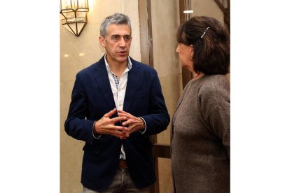 El tradicional Cocido Maragato de la Casa de León en Madrid, con el que se rindió homenaje a los más veteranos de la institución. BENITO ORDÓÑEZ