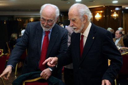 El tradicional Cocido Maragato de la Casa de León en Madrid, con el que se rindió homenaje a los más veteranos de la institución. BENITO ORDÓÑEZ