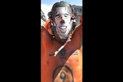 Y el nuevo icono holandés: el goleador Van Nistelroyy, que también inspiró a varios disfraces (y caretas).