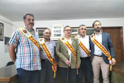Corporación municipal de Pajares de los Oteros. DL