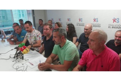 El secretario general de CB, Iván Alonso, anuncia a esta hora un acuerdo con el PP para que Marco Morala sea el próximo alcalde de Ponferrada. DL