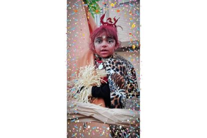 En Valencia de Don Juan y Santa María del Páramo optaron por el desfile virtual. DL