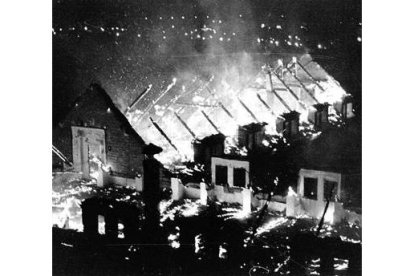 Fuego en el Seminario Menor, en 1977. CÉSAR
