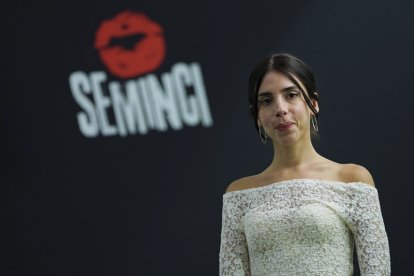 Marta Lallana, autora de la obra 'Muyeres'. La actriz Blanca Portillo recibe la Espiga de Honor. EFE / NACHO GALLEGO.