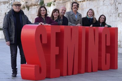 El realizador Antonio Méndez Esparza , junto a las actrices Malena Alterio  y Aitana Sánchez-Gijón, presentaron la pelicula 'Que nadie duerma'.  EFE / NACHO GALLEGO.