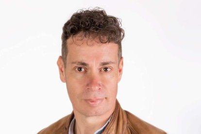 Mario Rivas, candidato del PSOE a la alcaldía de Villablino. DL