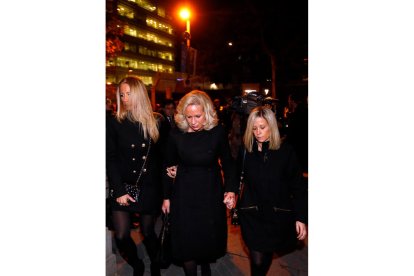 Maite Esquisabel, tercera esposa de David Álvarez, en el funeral por el fundador del Grupo Eulen que tuvo lugar en Madrid. RAQUEL P. VIECO