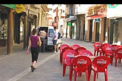 En los meses de verano, los casi 10.000 habitantes de La Bañeza se ven incrementados por un gran número de veraneantes que acuden a la localidad animados por el buen tiempo y las fiestas.