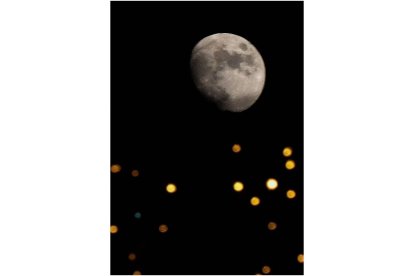 'Christmas moon'. JOSÉ MIGUEL PÉREZ SÁNCHEZ.