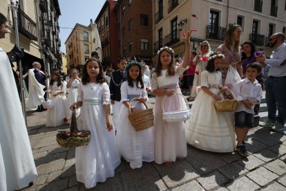 León celebra el Corpus Chico. RAMIRO